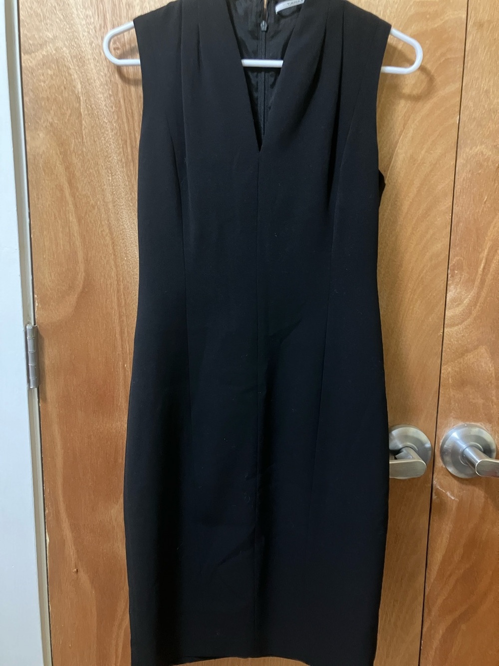 Tahari Black Sleeveless V-Neck Midi Sheath Dress